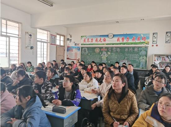立足課堂推課改 聚焦質(zhì)量謀發(fā)展——濱?？h界牌中學(xué)開(kāi)展校際交流活動(dòng)側(cè)記